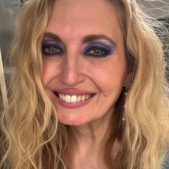 Meet your Posher, Michelle - Picture 1 of 1